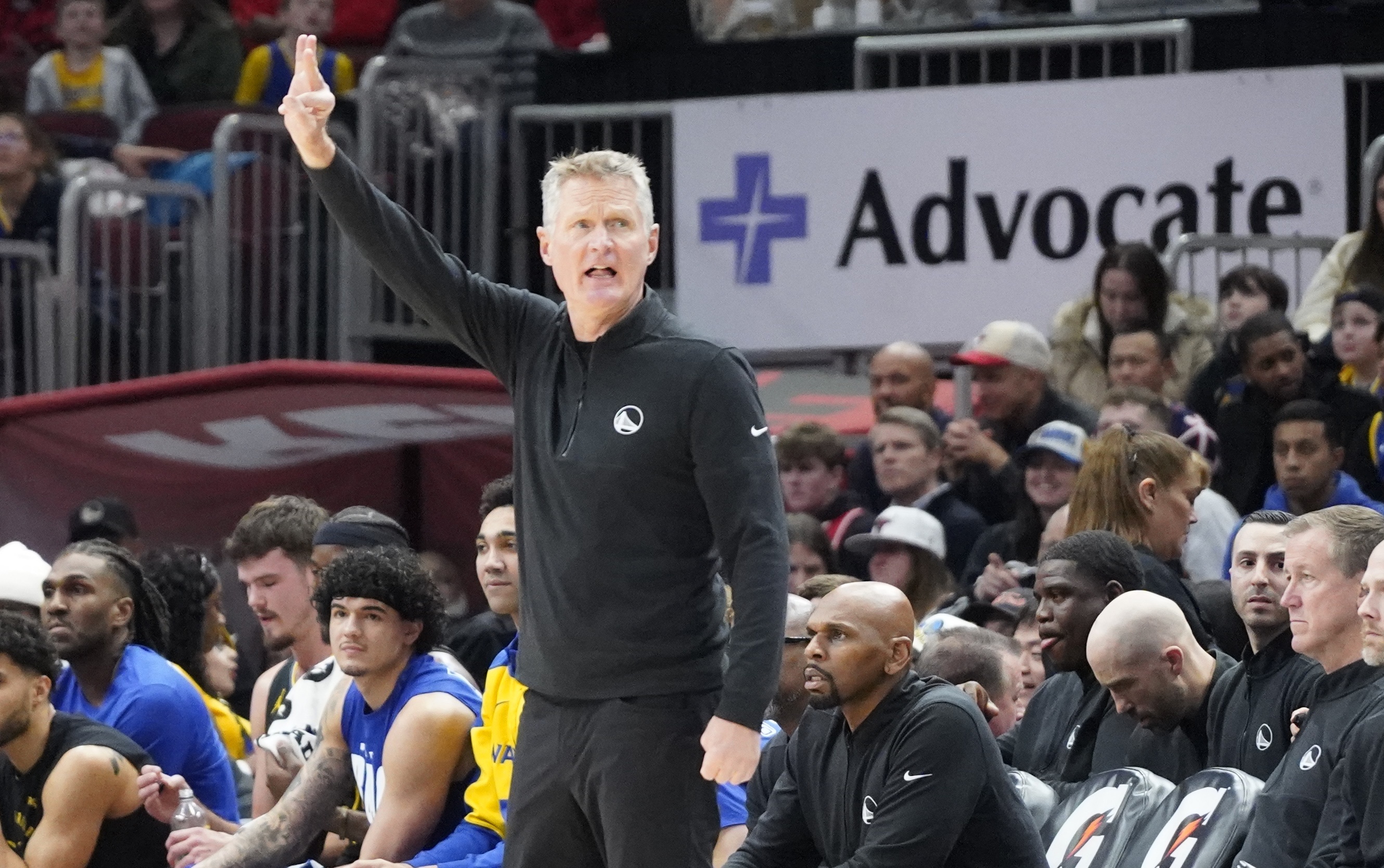 終于做人了科爾:這賽季用了100萬套首發(fā) 希望這套能沿用下去